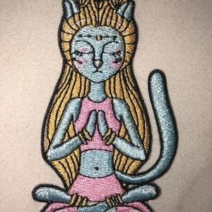 LADY GIRL YOGA MEDITATION BLUE CAT IRON ON PATCH